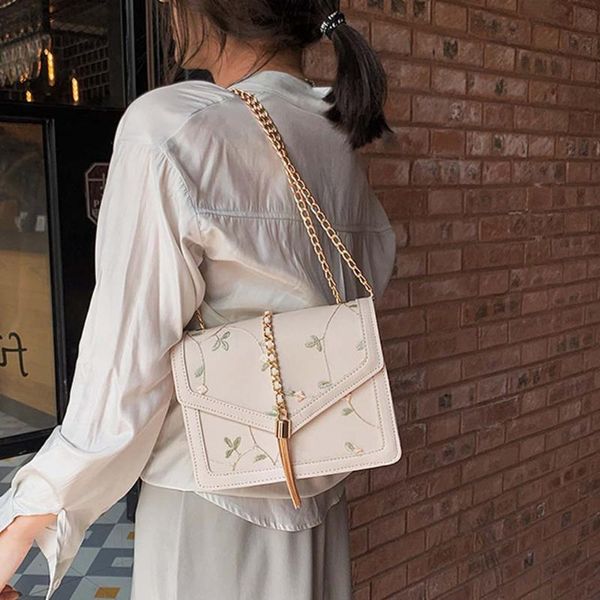 

женщины дикого цветка вышитых женщина сумка квадратной малый мешок плеча tassel crossbody сумка сумка болс feminina # js5