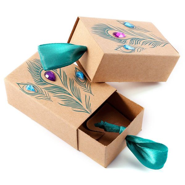 

new-peacock feather candy drawer box design wedding supplies artificial rhinestone kraft paper gift box gift