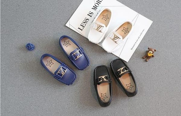 

Рождество BRAND письмо Дети Горох New Boy Маленький PU Британский Ветер кожа Детские мокасины Мягкое дно Белый малыш Повседневная обувь черный белый