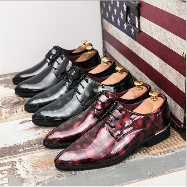 2019 Fashion Men Office Shoes Bright Patent Leather Men Dress