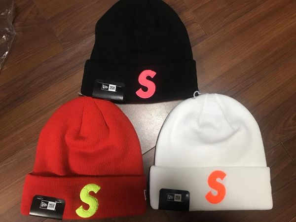s logo beanie