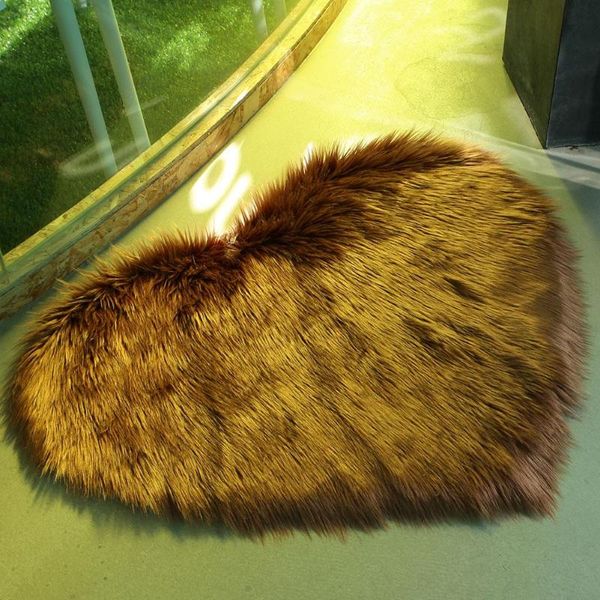 

luxurious carpet floor 90x70cm bedroom heart-shaped anti-skid mat wool carpet warm fluffy rugs living room sofa decoration