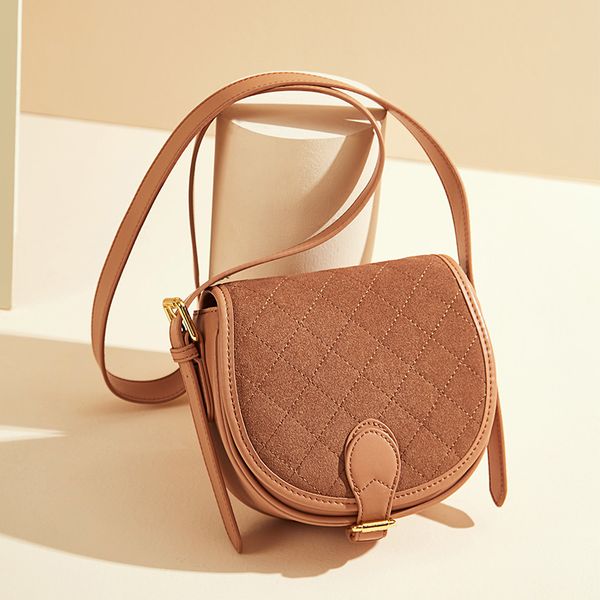 

women's bag leather 2019 autumn and winter new retro shoulder diagonal bag leather frosted saddle half moon