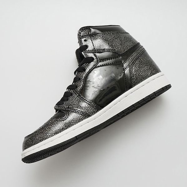 

designer shoes 1 og basketball shoes mens chicago 1s 6 mid new love unc sport shoes women rings sneakers bred toe trainers size 36-47