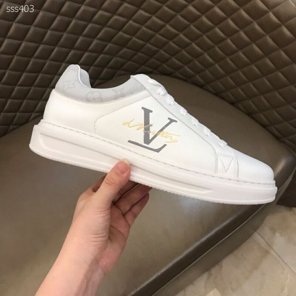 

fashion luxury designer men shoes flat retro triple shoes sneakers men casual red bottom sport shoes black white casual shoe 39-44