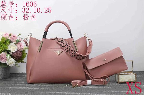 

2 sets of new ladies leather handbag female mother bag handbag mother send shoulder bag female bag + small b9045