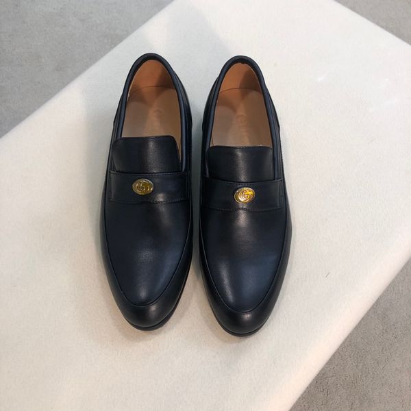 

2020 latest black leather casual slippers men casual shoes fashion trend comfortable shoe size 38-44 type 39745400609a