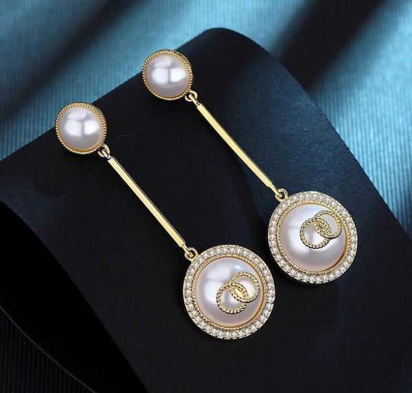 

2019 desinger classic crystal c letter stud earrings fashion jewelry for women statement imitation pearl earrings jewelry, White