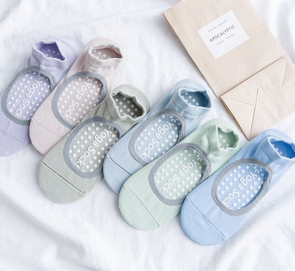 

women yoga socks candy color soft cotton dance backless professional non-slip gym indoor floor socks for girls student yoga sock p203-5, Black;white