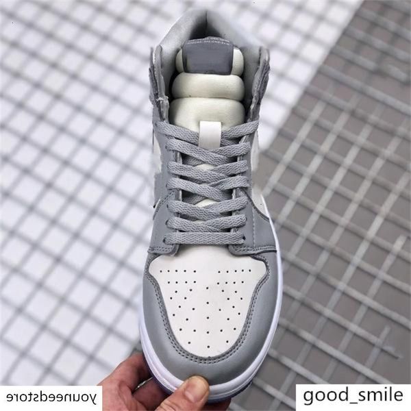 

new dor blique x aj 1 high shoes with logo homme x kaws by kim jones casual shoes basketball sneakers