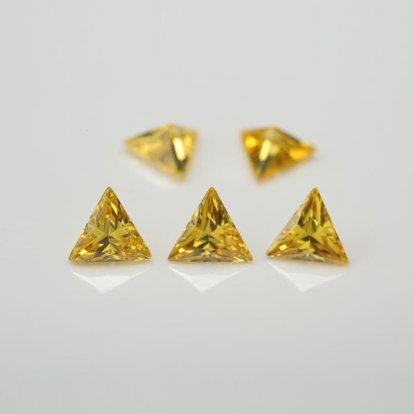 

50pcs/lot size 3*3~10*10mm 5a golden yellow triangle brilliant cut europe machine cut loose cz cubic zirconia for sale, Black