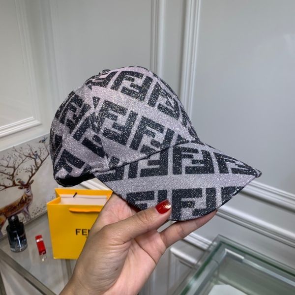palace hat uk