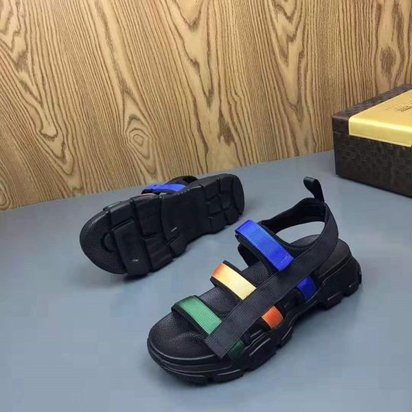 

men shoes outside breathable summer comfortable light sandalias hombre plus size 38-44, Black