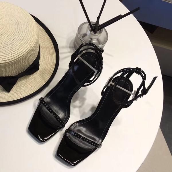

luxury woman shoes classic ladies sandals buckle metal buckle imported genuine leather flat beach slippers designer woman sandals large size, Black