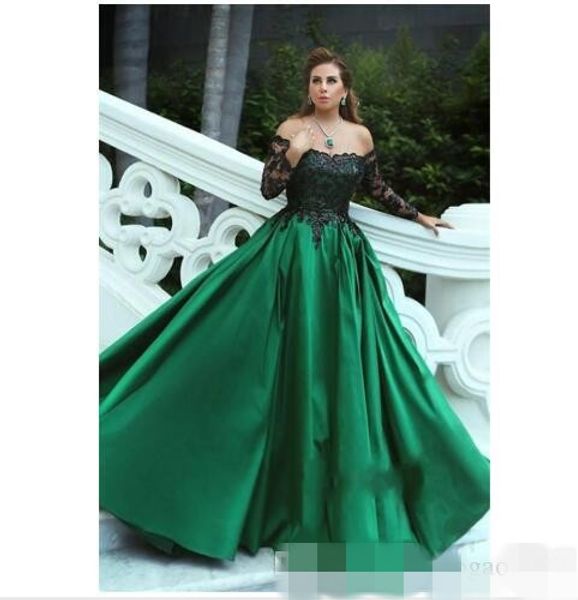 2020 Prom Verde Vintage Dresses Black Lace Appliqued Off the Shoulder mangas compridas Bola vestido de cetim Ruched Formal Wear Evening graduação