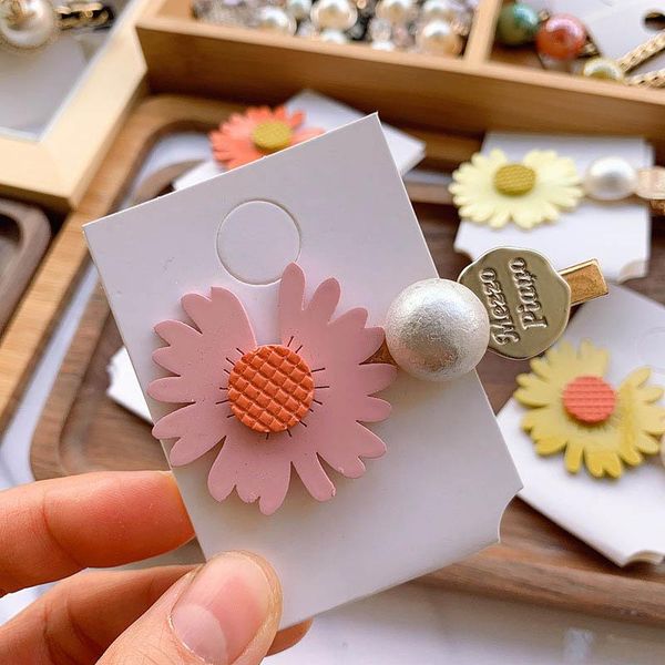 

2020 new flower women hair clips fashion pearl girls designer hair clips sweet boutique barrettes hair accessories for women bb clip, Slivery;white
