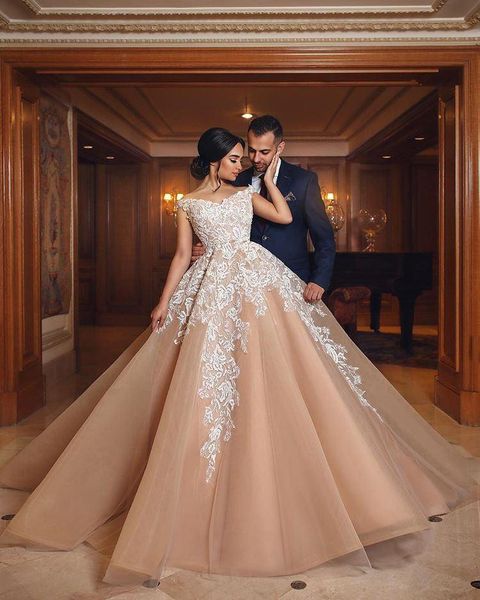 

elegant ball gown wedding dresses off the shoulder appliques lace tulle plus size champagne wedding gowns bridal dresses dh202, White
