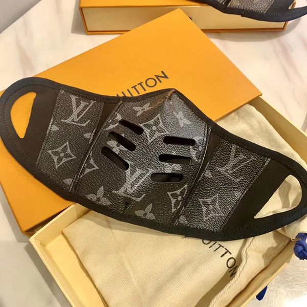 

fashion paris show luxury designer face masks 4 colors living anti-dust masks pure cotton cloth+leather printing daily mask with box