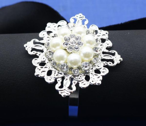 

luxury pearl diamond napkin rings wedding napkin rings round towel servet ring holders banquet for wedding dinner decoration