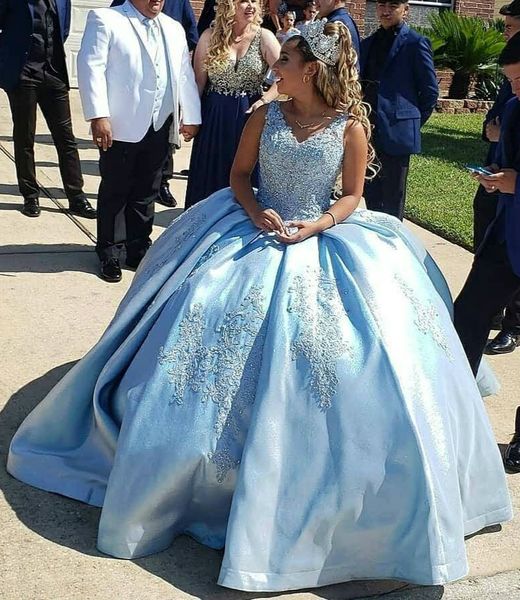 

lace beaded vintage quinceanera prom dresses v-neck ball gown satin evening party sweet 16 dress zj110, Blue;red