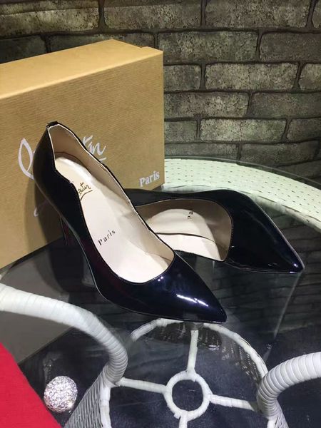 

Christian Louboutin CL Classic pointed V - mouth glossy patent leather 35--41