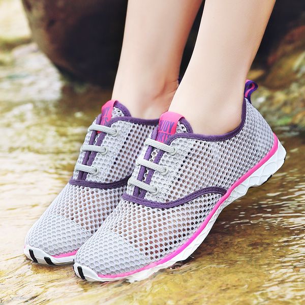 

women beach sandals 2019 new summer flat shoes zapatos mujer sport wading water shoes comfortable flexible aqua for woman