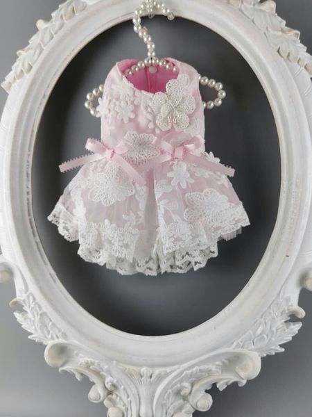 

бесплатная доставка ручной работы одежда для собак розовый кружевной лепесток pet кукла юбка собака платье pet cat одежда пудель йоркшир мал