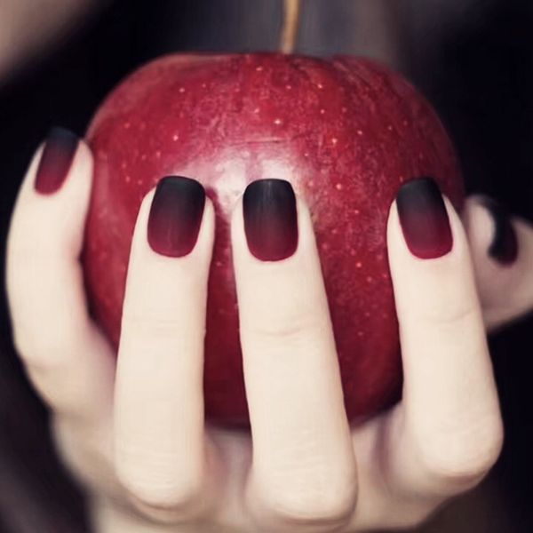

24pcs nail art charming elegant wine red black gradient color matte fake nails full cover nail artificial tips with glue, Red;gold