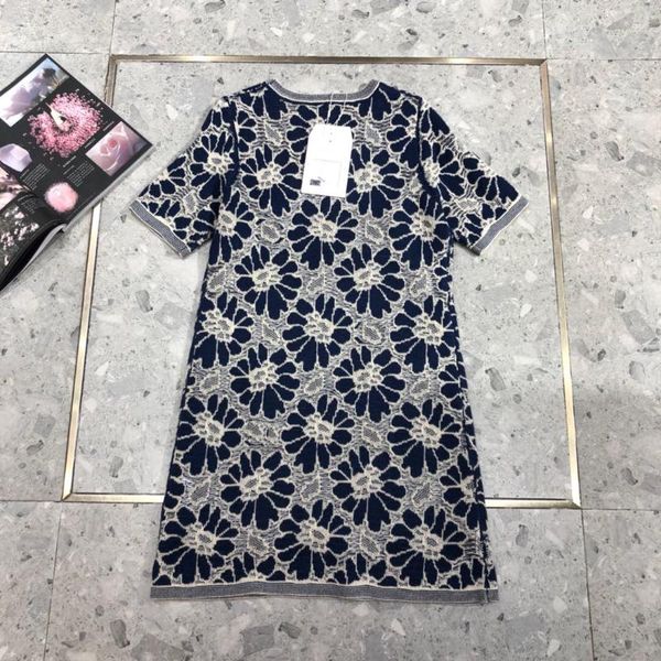 

2020 french luxury design cruise summer wool cotton blend crocheted knit short sleeve vacation dress, Black;gray