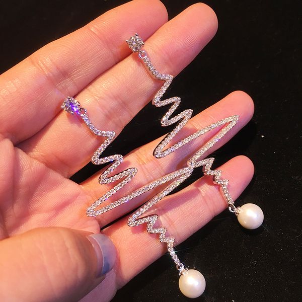 

women curve pearl drop earrings long wave cyclone earrings european american-style temperament silver stud earring, Golden