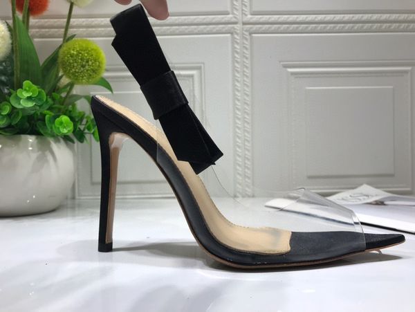 

wholesale original women brand dress shoes,design sandle,sneakers handbag etc,2colors for chose,pls contact me for more details, Black