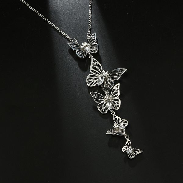 Персонализированные Crystal Butterfly Ожерелье Золото Серебряное Связующее свитер Серебряное Ожерелье для девочек Мода Женщины Ожерелья Животные Очаровательные Изделия