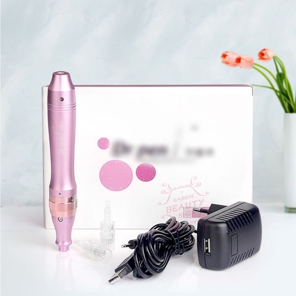 Mini prodotto di bellezza Ricaricabile Luce portatile elettrica Auto Micro Needling Derma Pen Microneedles per dispositivo di ringiovanimento della pelle