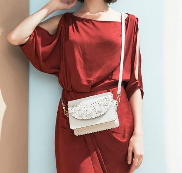 

2019 весной и летом новые белый цветок одноместный плеча пакет косой bag square малый packageaaa43