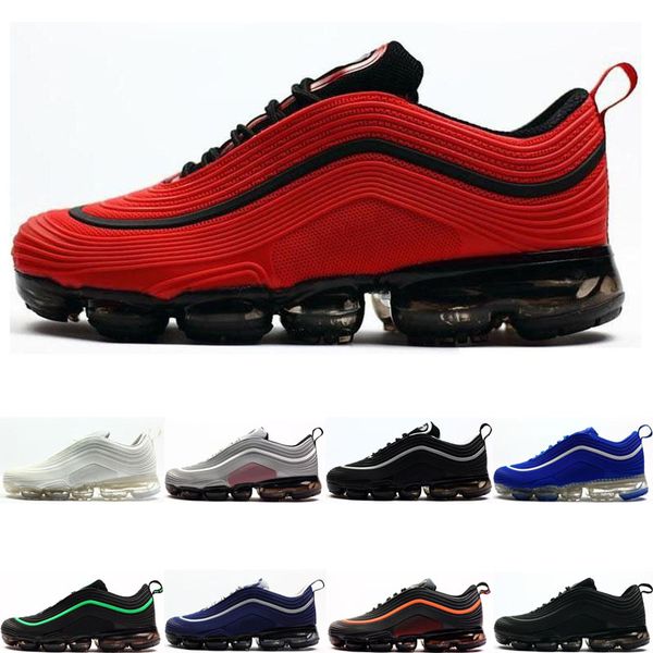 

designer og undefeated ultra plus men running shoes run sports walking triple black white mens trainers athletic sneakers