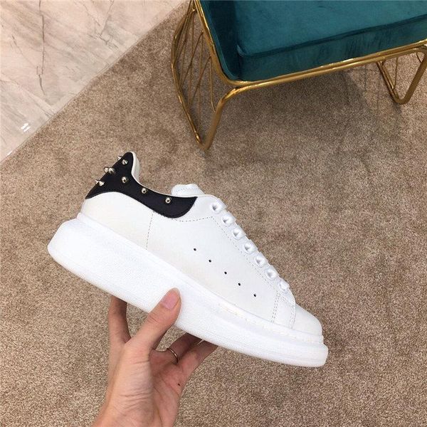 

2020 new brand designer womens fashion beautiful girls party leather sneakers flat runners trainer shoes, Black