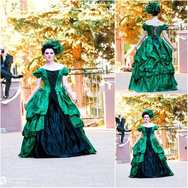 incrível verde com vestidos de casamento gótico preto britânico Bateu decote mangas curtas Corset top frisado de renda vestidos nupciais tafetá princesa ruched