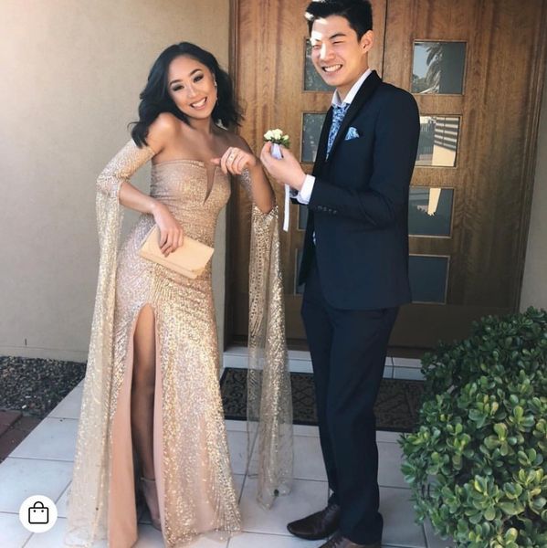 

rose gold sequins evening pageant dresses with cape long sleeve 2020 off shoulder sparkly african mermaid prom party gowns, White;black