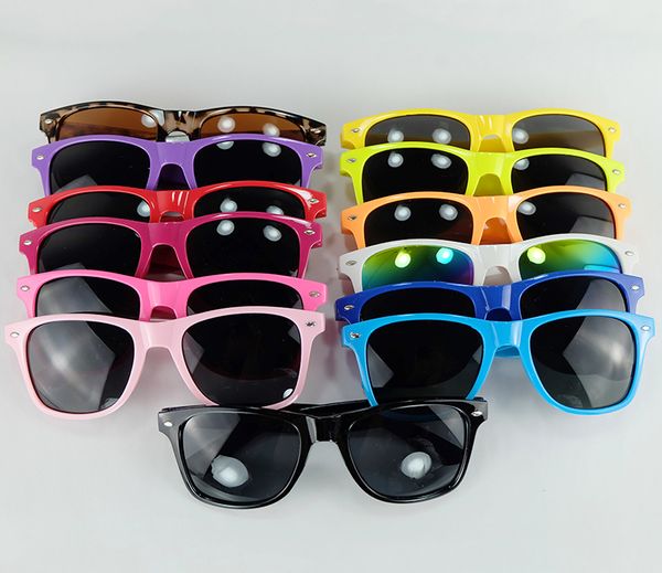

men and woman sunglasses good basic sun glasses with uv400 lenses full plastic more colors oem, White;black