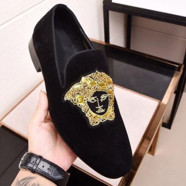 

promotion new spring men velvet loafers party wedding shoes europe style gold embroidered velvet slippers driving moccasins men loafers38-44, Black