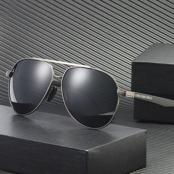 

2020 new men's sunglasses frame polarized sunglasses highlight the atmosphere, outdoor and high quality