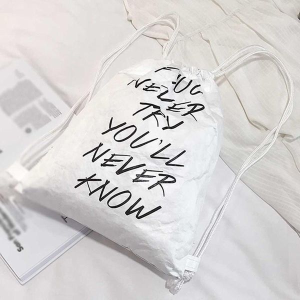 

2020 мода письмо крафт-бумаги шнурок мешок унисекс нейтральный письмо крафт-бумаги водоотталкивающий рюкзак путешествия шнурок карман