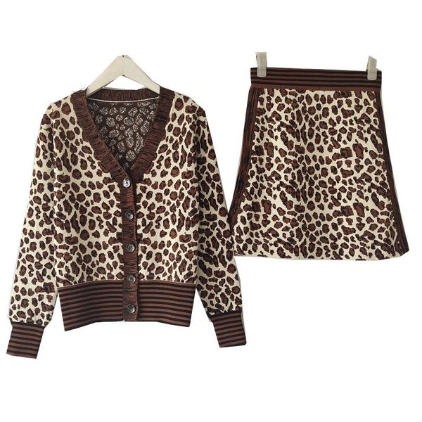 

женская юбка осень new fashion trend v-образным вырезом с леопардовым принтом и длинными рукавами трикотажная элегантная короткая юбка, White