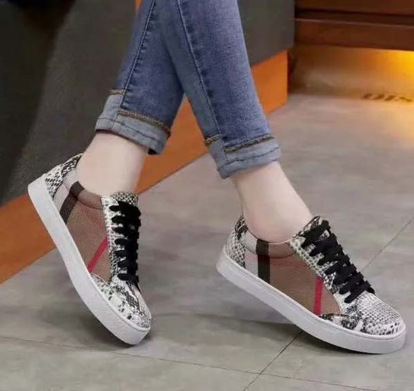 

2019 Мода Женщина мужчина Дизайнерская обувь на шнуровке Плоские туфли Вышитое жен