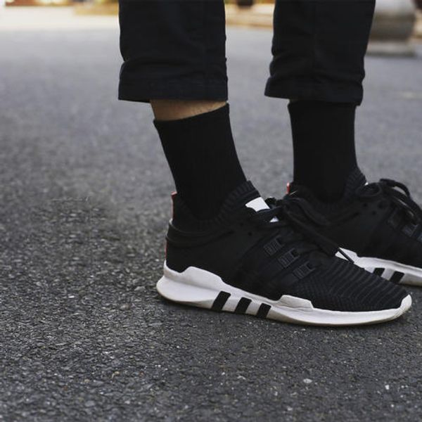 

мђжкие модне ноки, доказаелво запаа, доказаелво поа, молоде лди, н Black