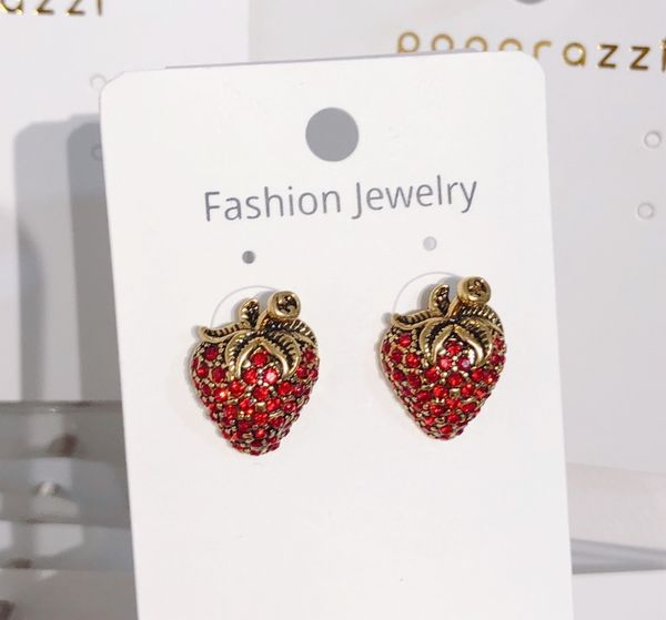 

2020 ladies earrings strawberry diamond earrings letters high-end earrings fashion style, Silver
