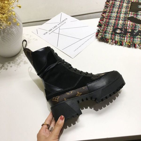 

joker boots leather ankle boots short martin shoes printed leather platform sheepskin lace boots 5 cm 15 ribbon box, Black
