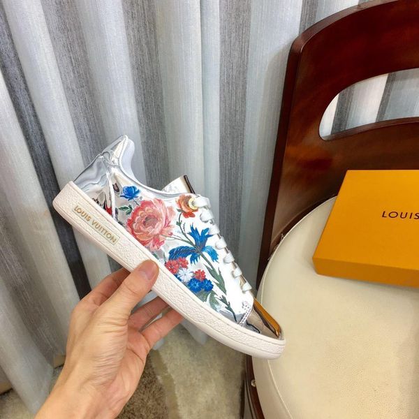 

wq3 high-quality autumn and winter high-grade women s casual shoes,design rose printing to highlight the unique charm of delivery 36-40, Black