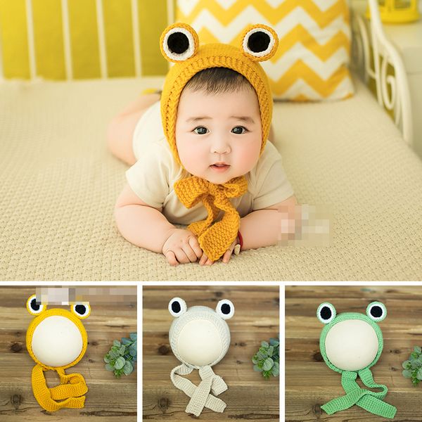 

2020 children's pgraphy hundred days baby shooting props studio baby big eye frog themed knitted hat, Yellow