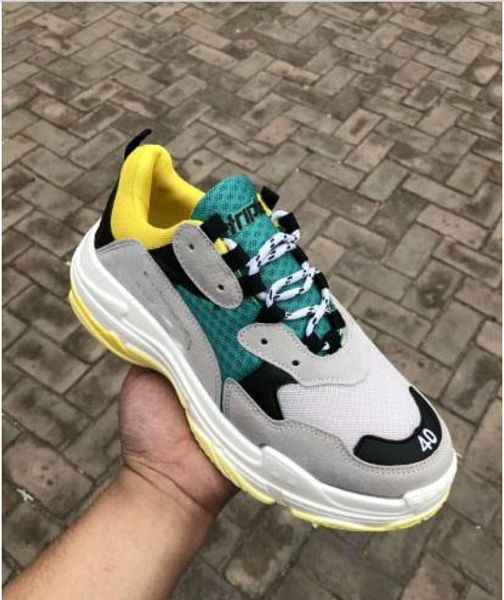

Hot!!2018 Fashion Paris Sneaker Triple-S Casual Luxury Dad Shoes for Men's Women Beige Black Sports Tennis jogging Shoe 36-44